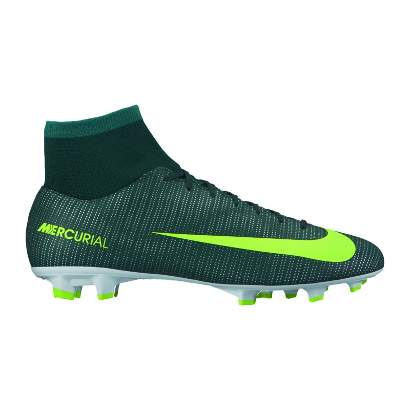 chaussures foot nike magista